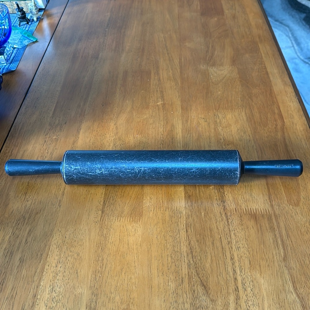 Farberware vintage metal black rolling pin with independent rolling handles.